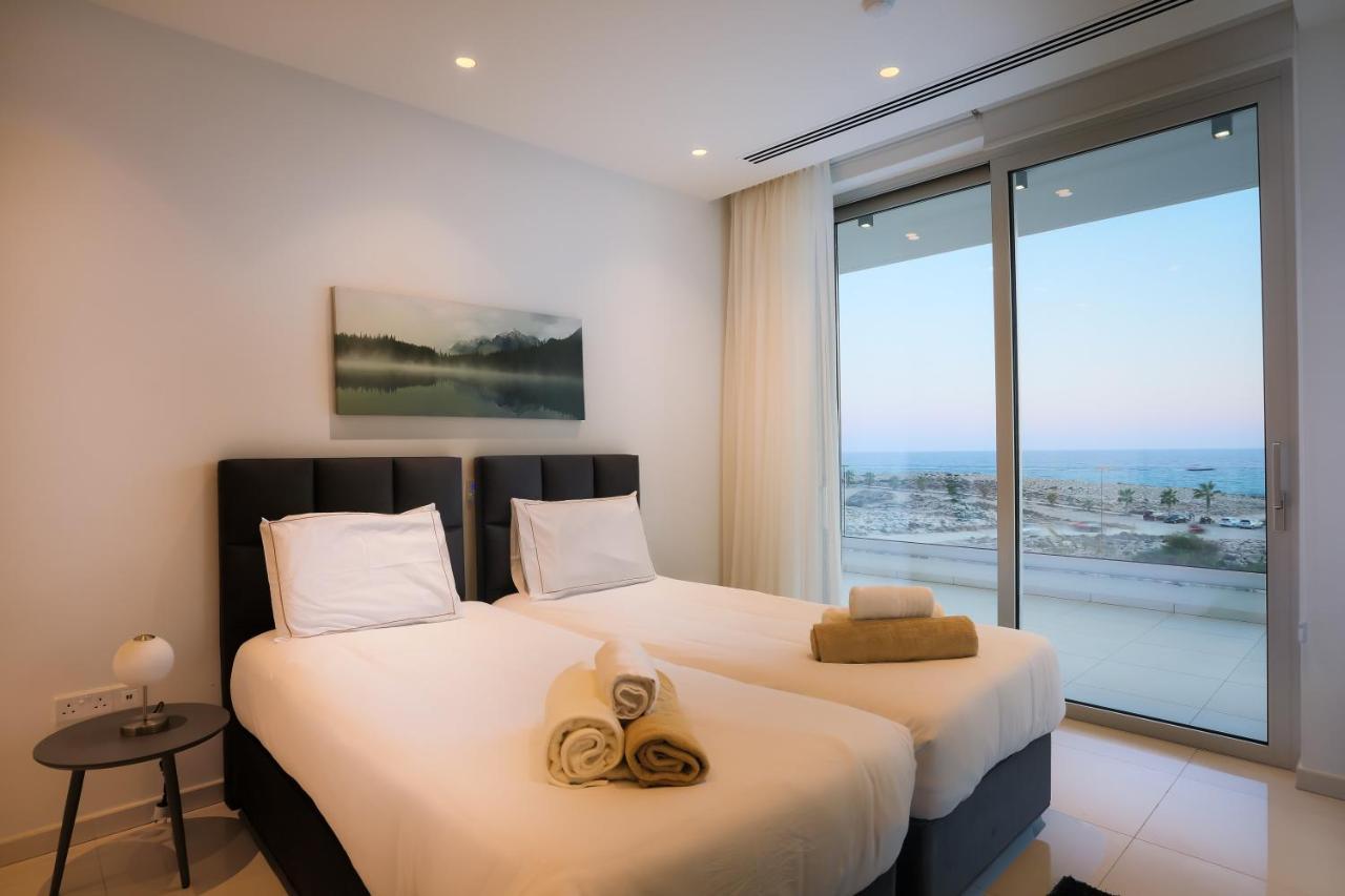 Sea Pearl Beachfront Villas - Breeze أيا نابا المظهر الخارجي الصورة