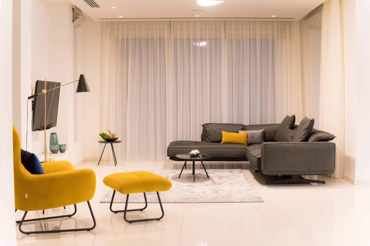 Sea Pearl Beachfront Villas - Breeze أيا نابا المظهر الخارجي الصورة