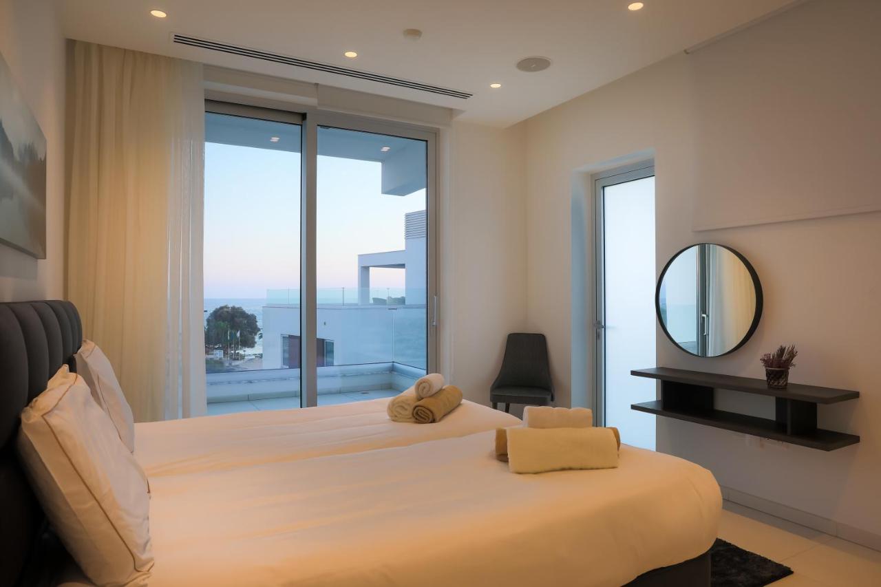 Sea Pearl Beachfront Villas - Breeze أيا نابا المظهر الخارجي الصورة