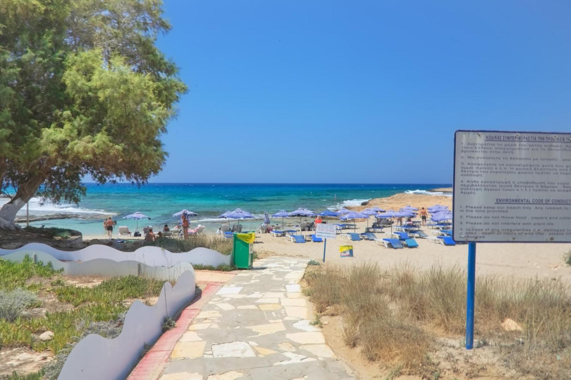 Sea Pearl Beachfront Villas - Breeze أيا نابا المظهر الخارجي الصورة
