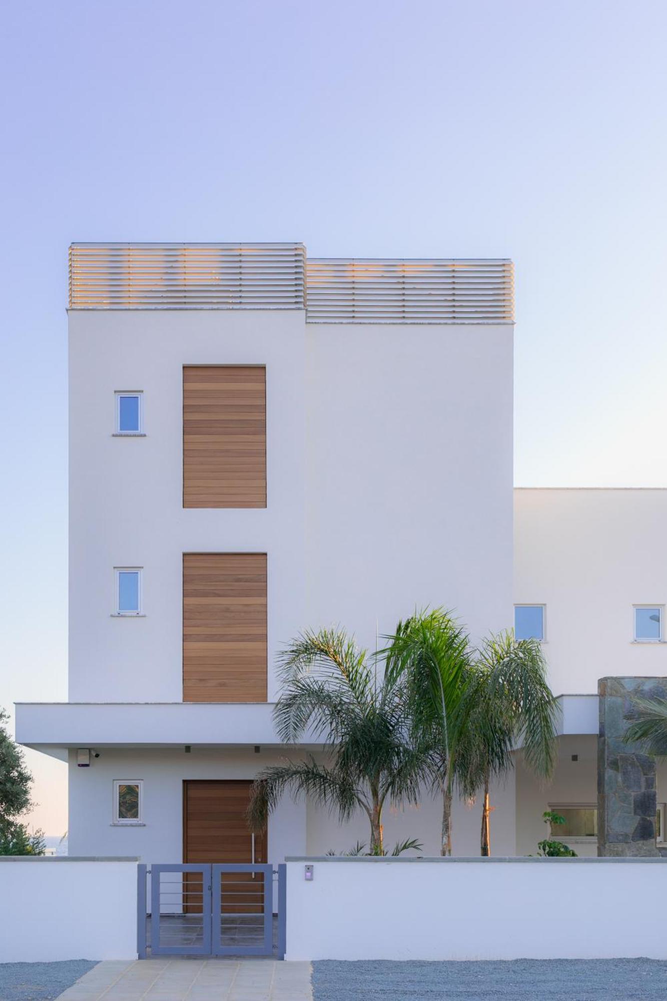 Sea Pearl Beachfront Villas - Breeze أيا نابا المظهر الخارجي الصورة